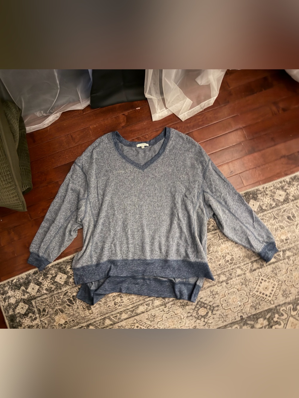 Z Supply Heathered Blue V-Neck Pullover Sweater